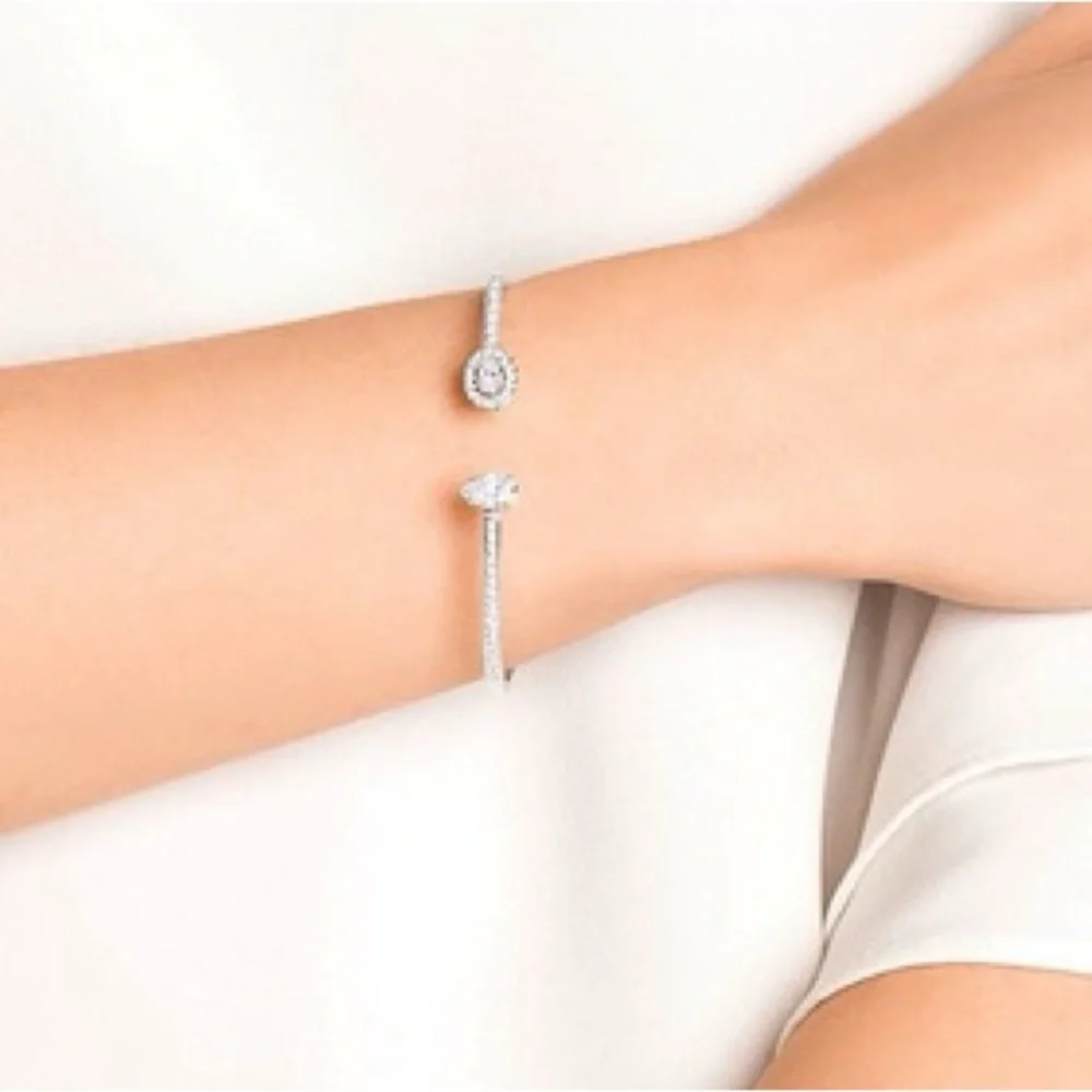 Swarovski Attract Bangle, White, Rhodium plating - Picture 3 of 16